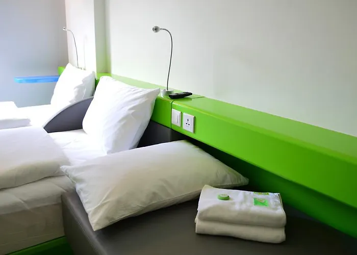 Pop! Hotel