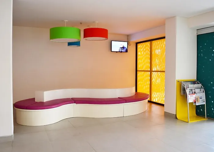 Hotel Pop! 2*