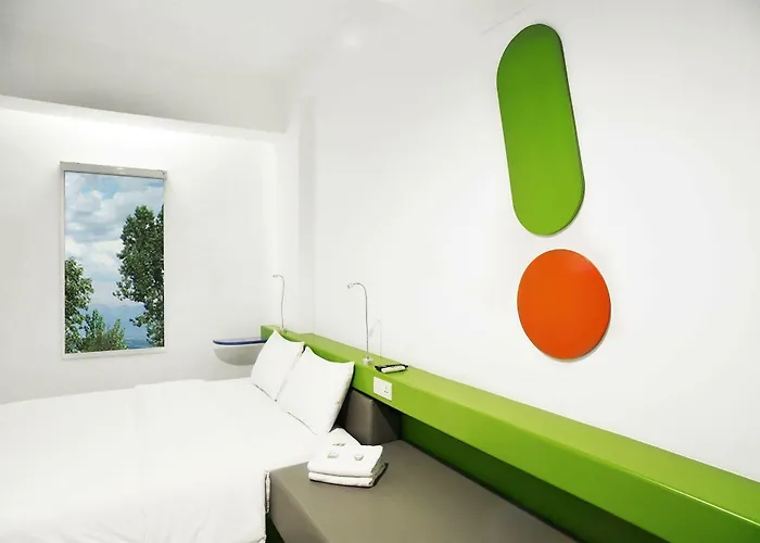 Pop! Hotel